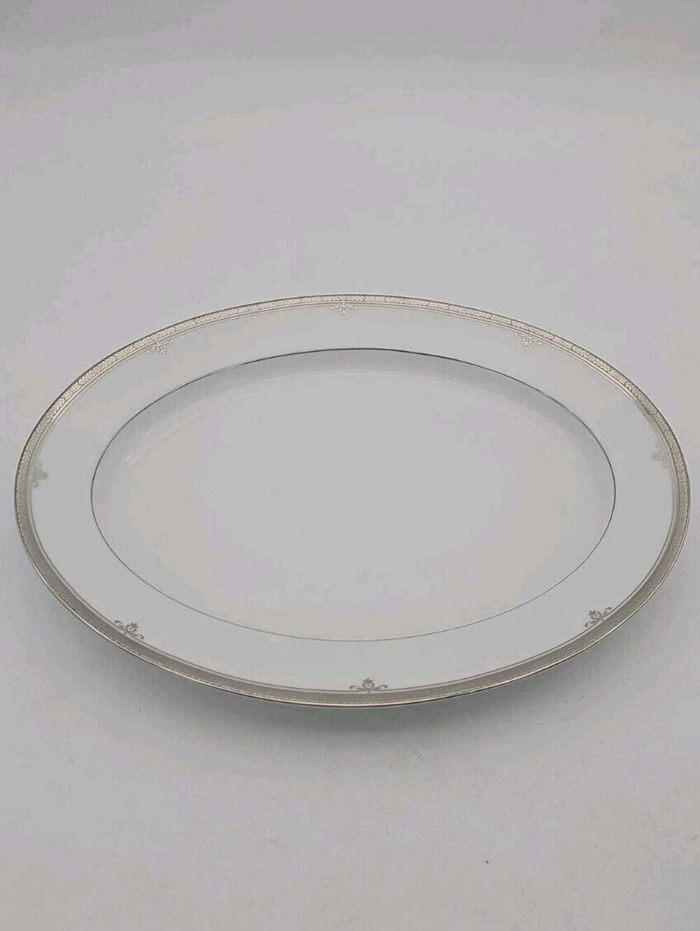 Noritake Buckingham Platinum 4347 Oval Serving Platter 14" Fine Bone China Mint
